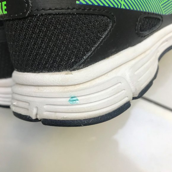 Nike Revolution 2 trainers - Picture 10 of 10